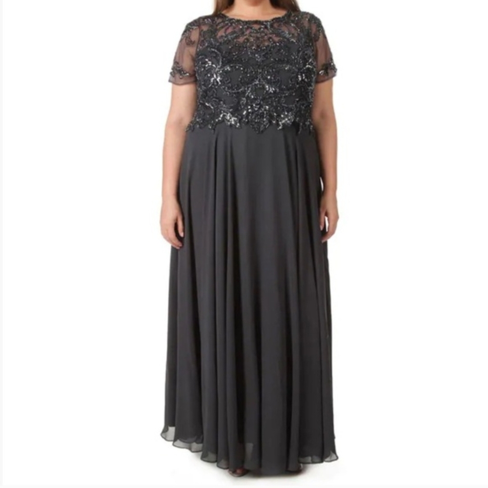 XSCAPE Women's Charcoal Beaded Chiffon Short Sleeve Formal Gown NWT - Picture 10 of 17